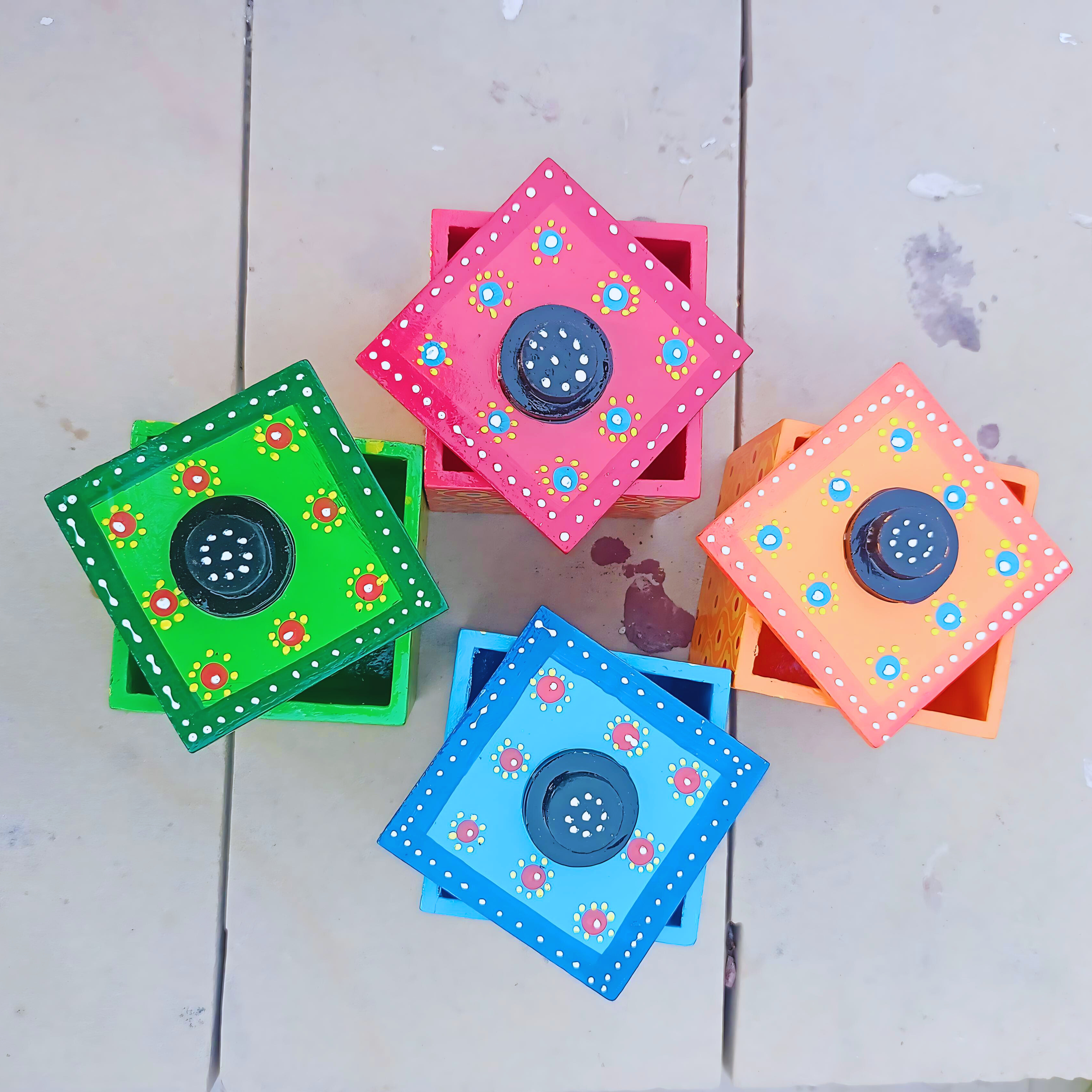 Wooden Dry-Fruit Box